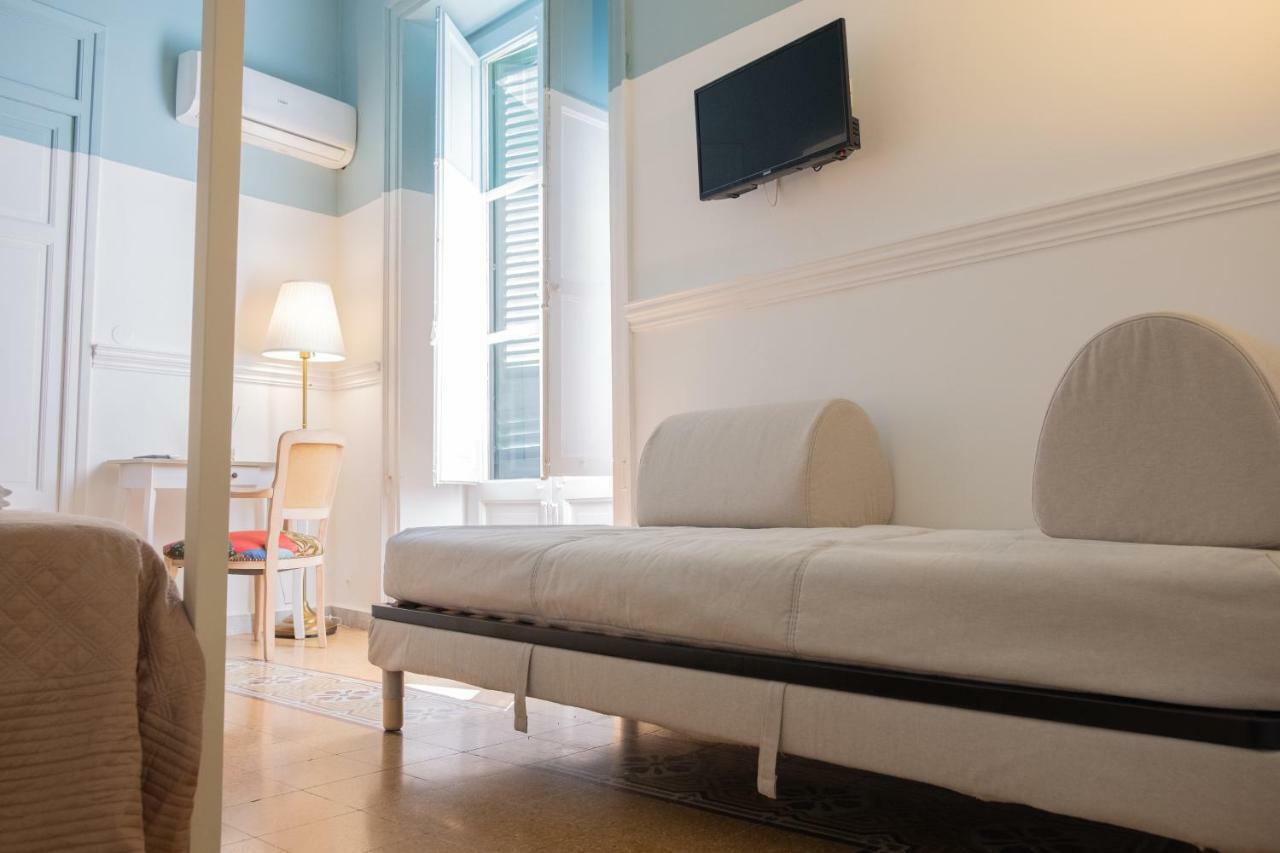 Al Teatro Massimo Apartment Palermo Luaran gambar
